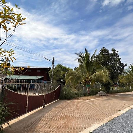 Luxe Nan Home Ban Fai Kaeo Exterior photo