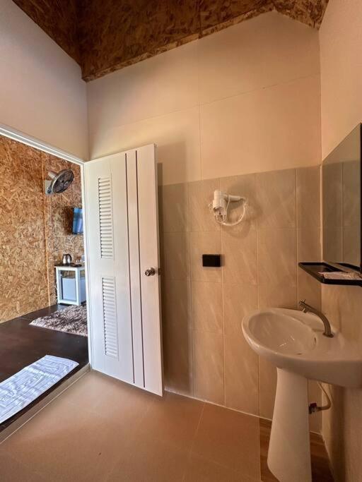 Luxe Nan Home Ban Fai Kaeo Exterior photo