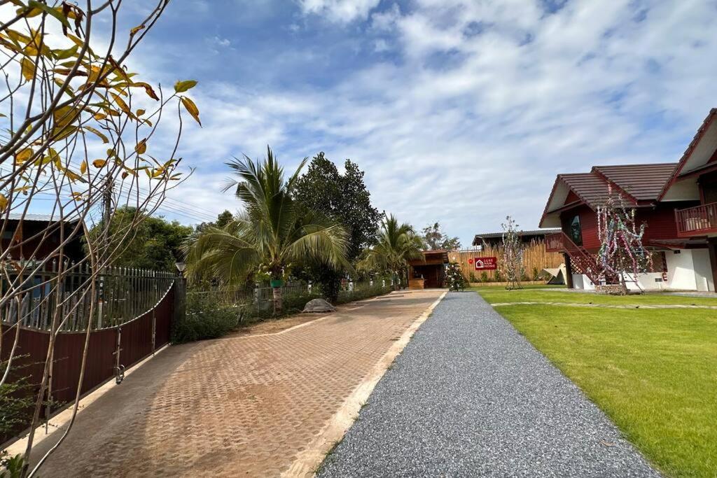 Luxe Nan Home Ban Fai Kaeo Exterior photo